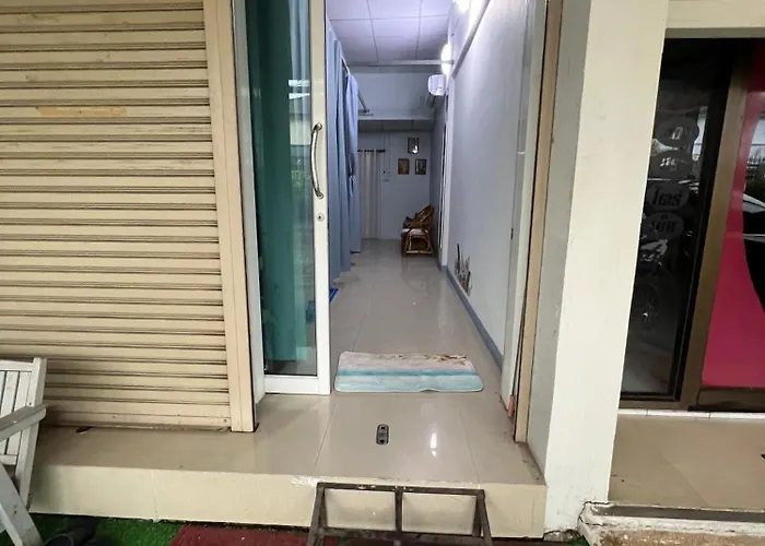 Firstfloordorma Hostel *